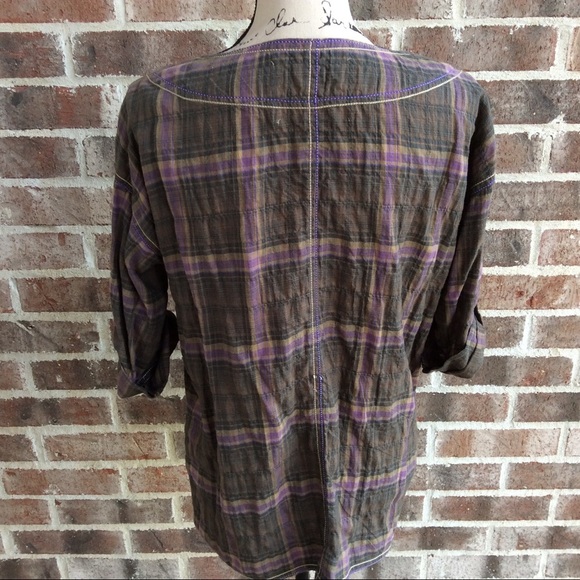 Wood Bead Embellished Plaid Top - Picture 4 of 5